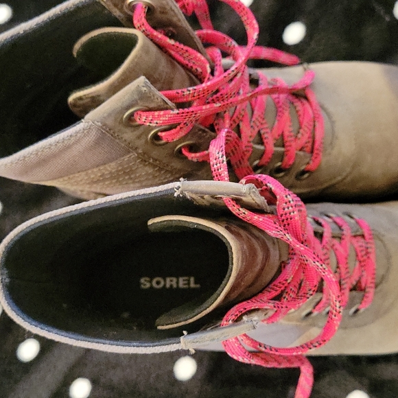 Sorel Lexie Wedge Booties - Picture 7 of 8